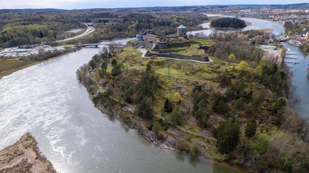 Aerial view of the Halden River and fortress landscape.