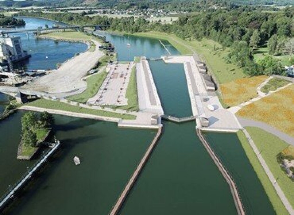 Modern river lock and fish migration infrastructure from above.